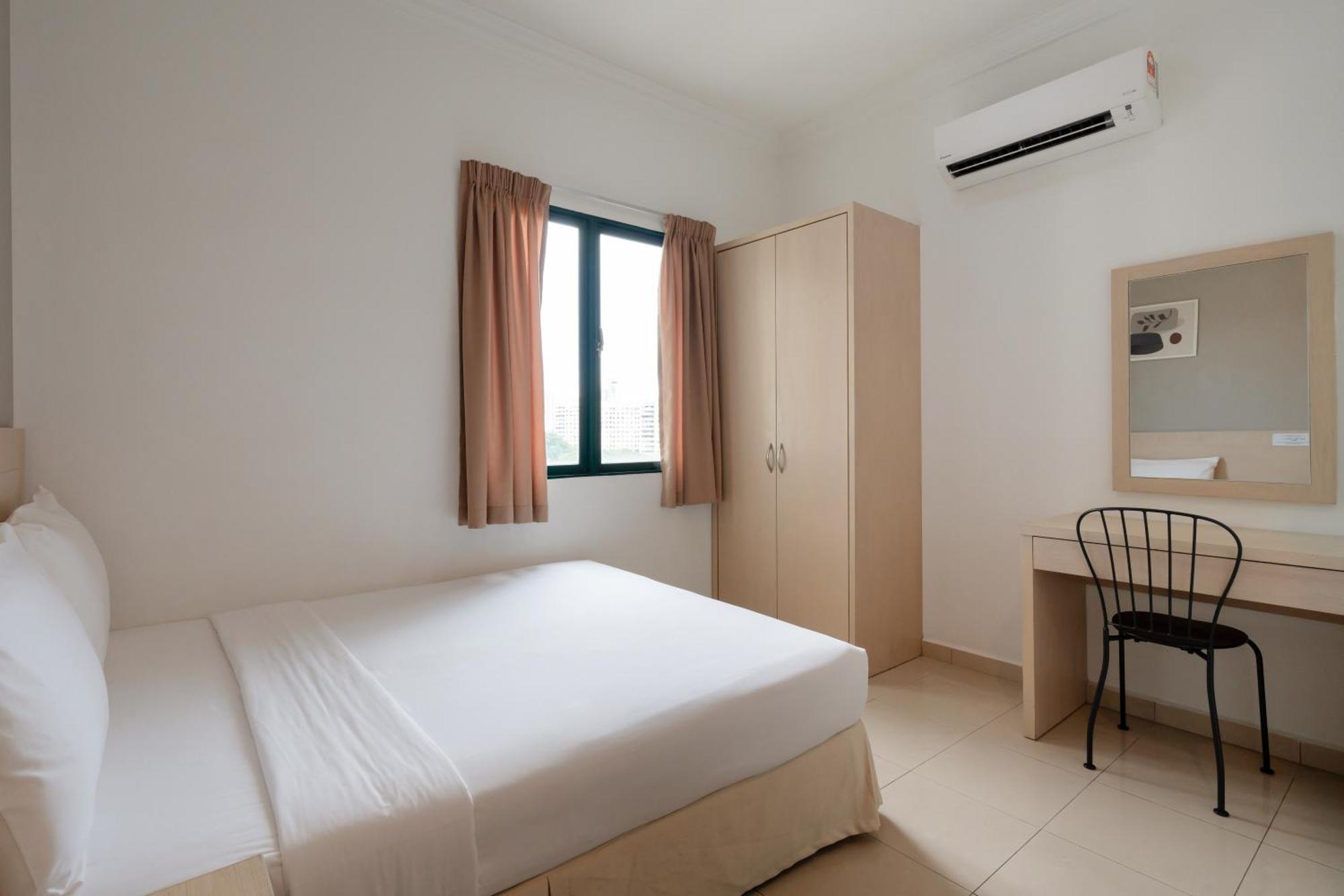 Golden View Serviced Apartments Tanjung Tokong Eksteriør billede