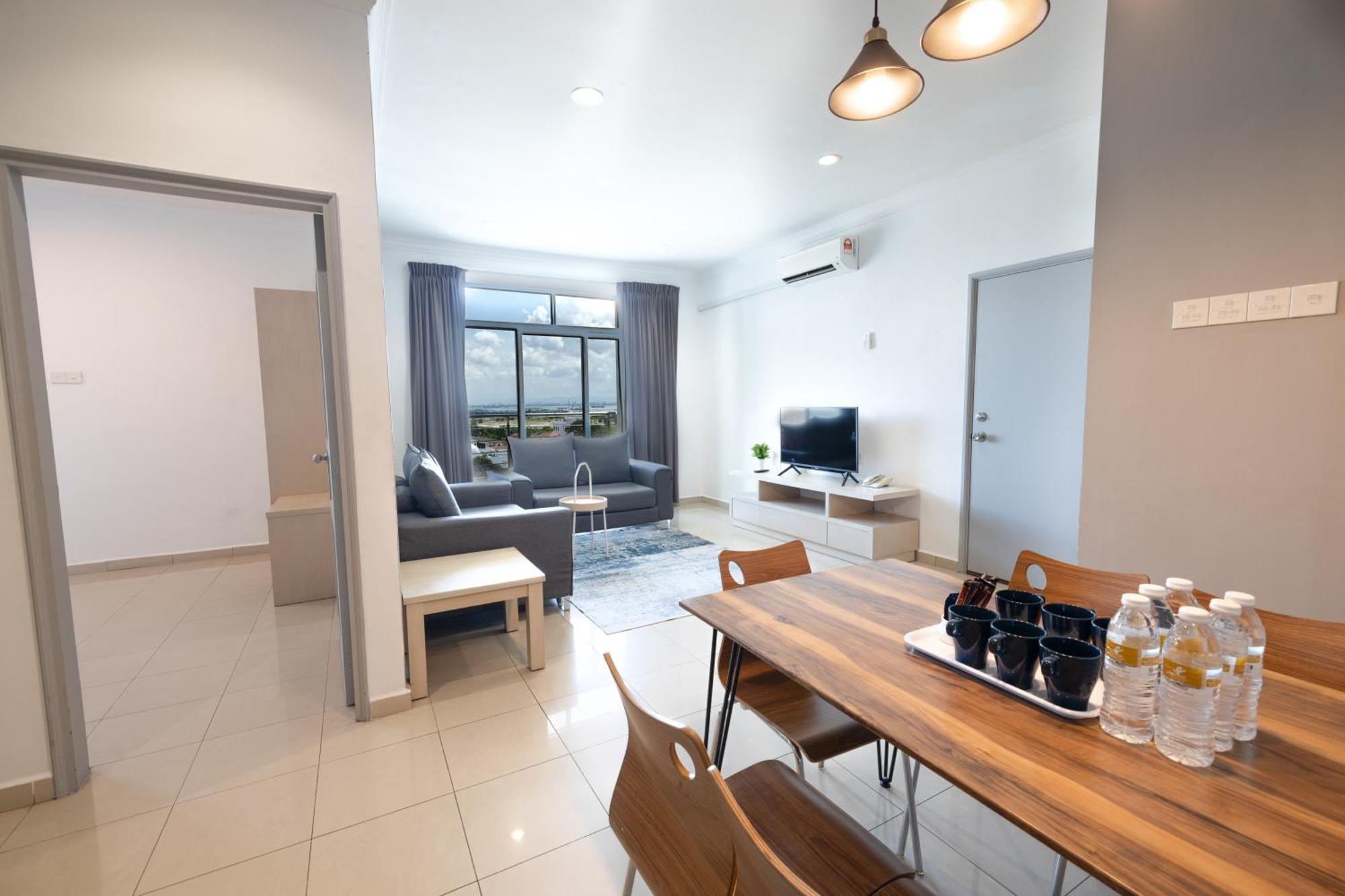 Golden View Serviced Apartments Tanjung Tokong Eksteriør billede