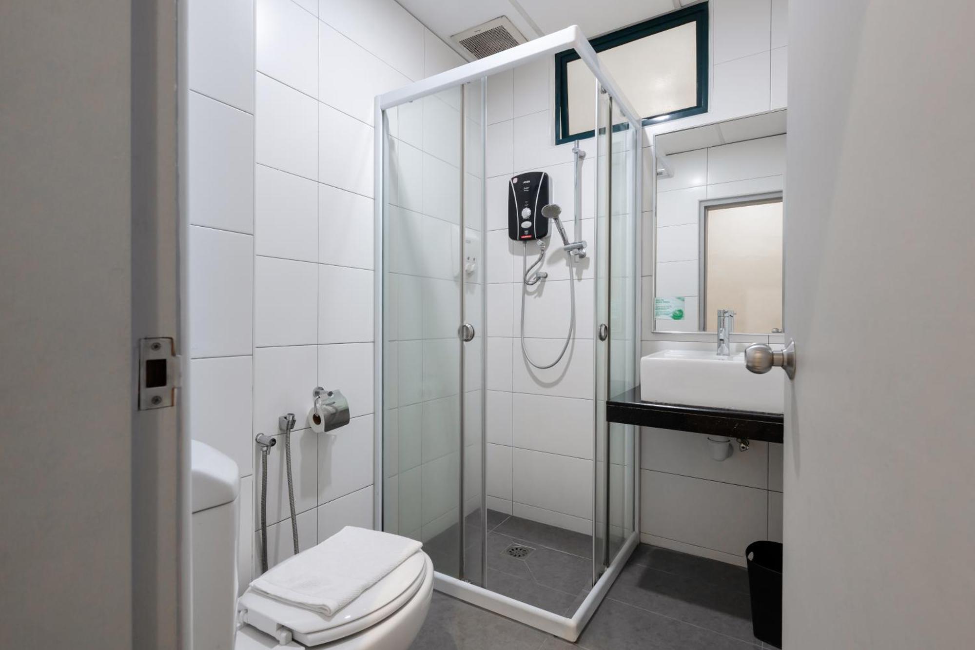 Golden View Serviced Apartments Tanjung Tokong Eksteriør billede
