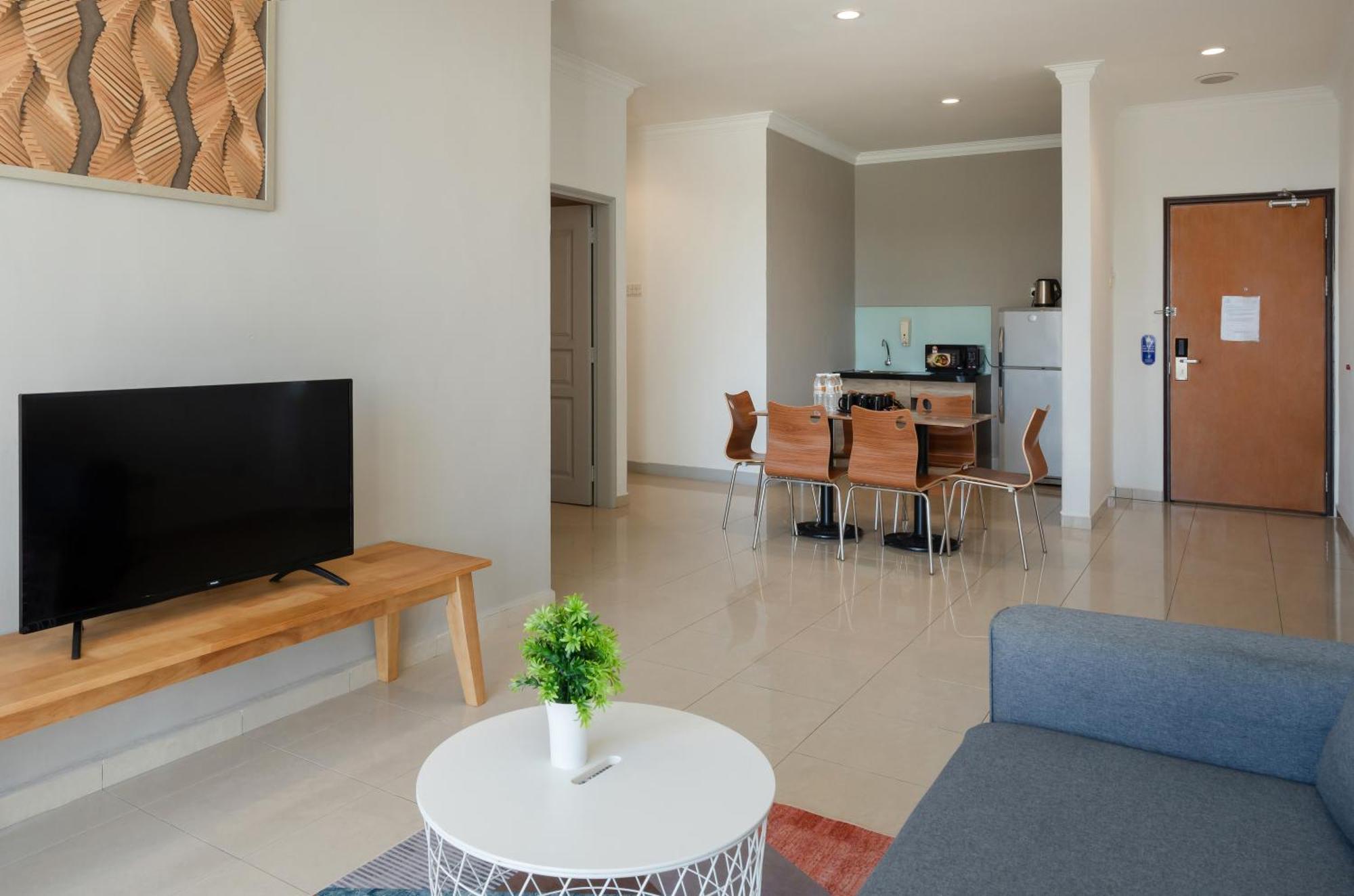 Golden View Serviced Apartments Tanjung Tokong Eksteriør billede