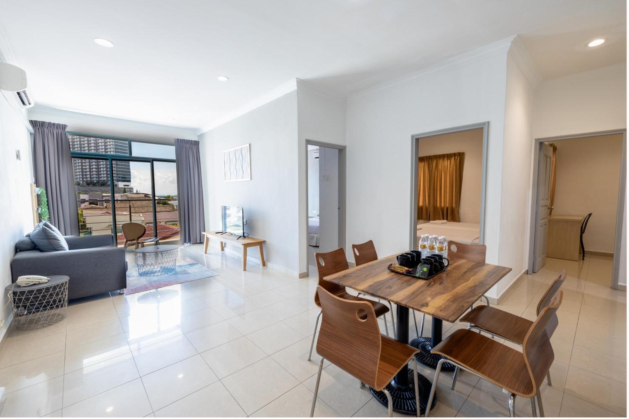 Golden View Serviced Apartments Tanjung Tokong Eksteriør billede