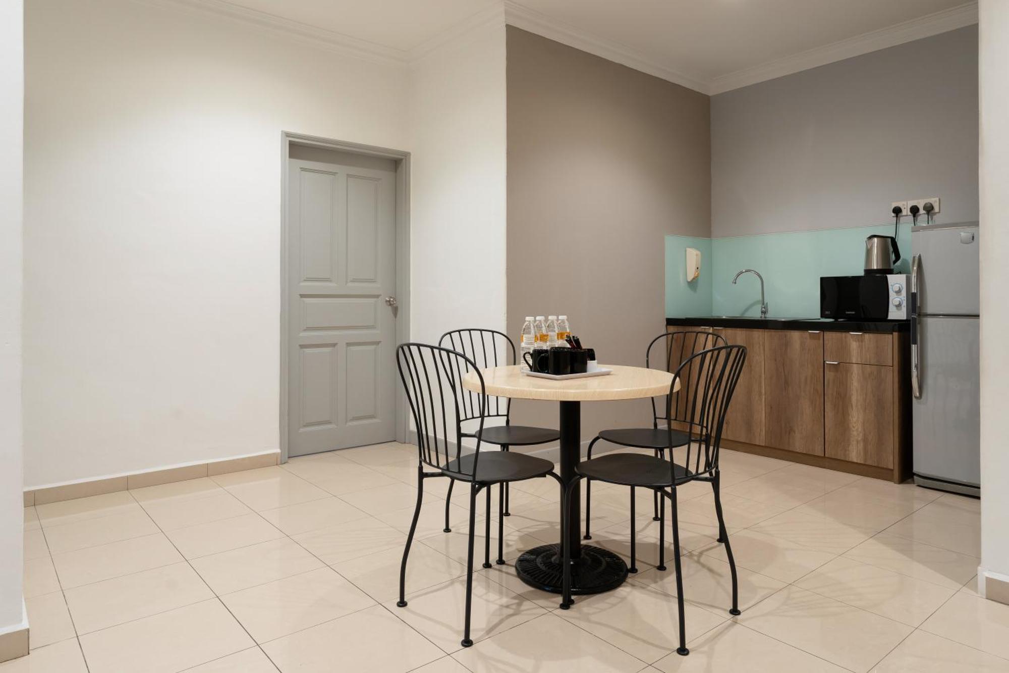 Golden View Serviced Apartments Tanjung Tokong Eksteriør billede